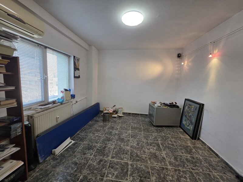 Calea Mosilor, 5 minute metrou Obor, stradal, vedere spate, bloc 1982,